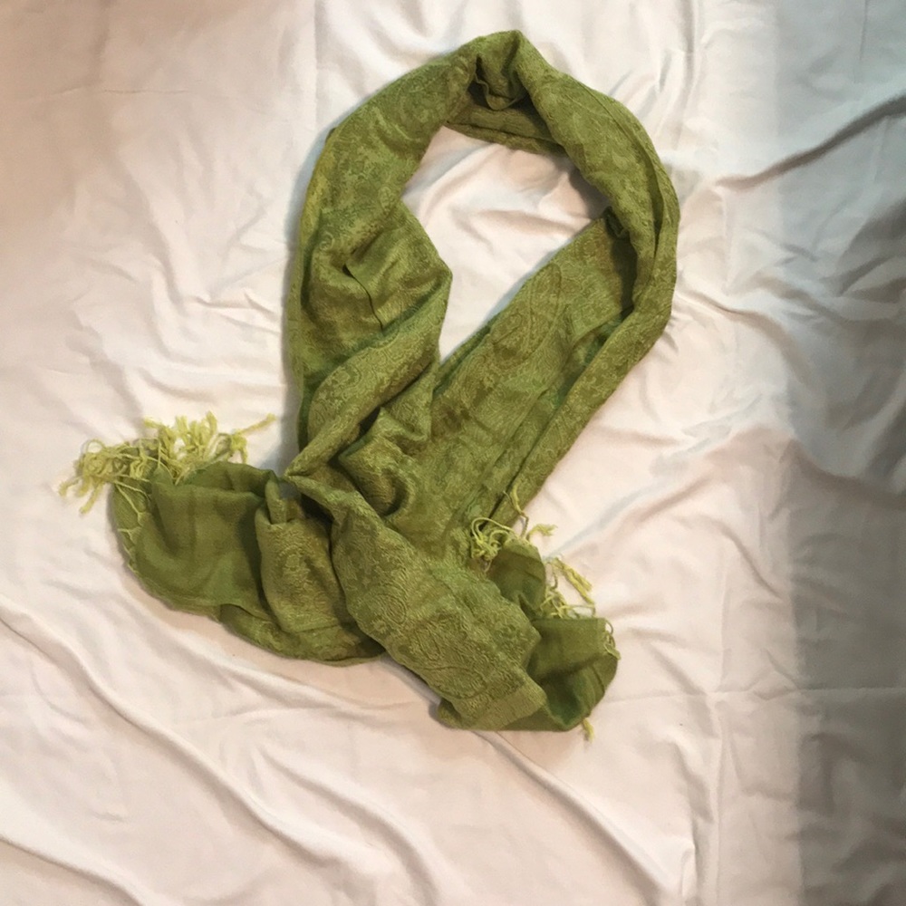 Green paisley scarf